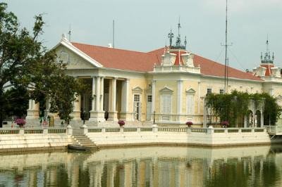 phra thinang warophat phiman