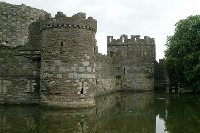 beaumaris castle anglesey