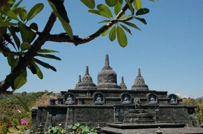 brahma vihara arama built