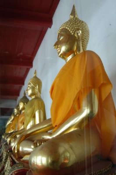 buddha statues