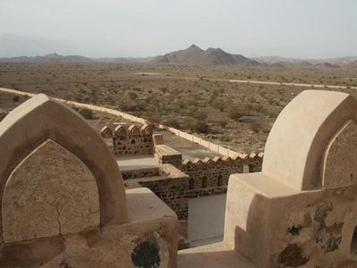 jabrin fort building