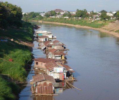 houseboats on nan river
