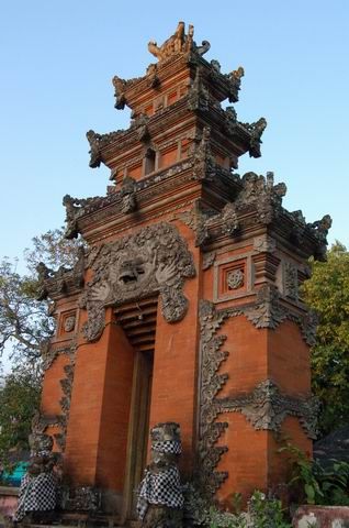 pura meru lombok