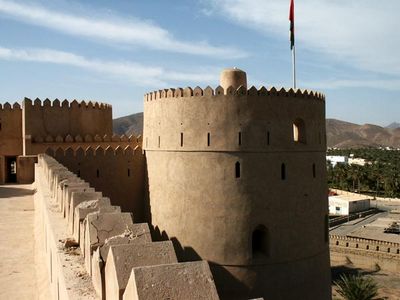 rustaq fort facts