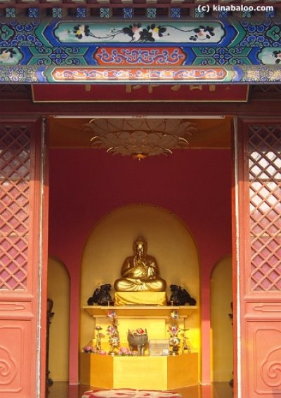 buddha statue