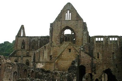 tintern abbey building