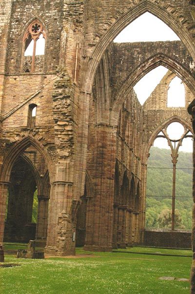 tintern abbey uk