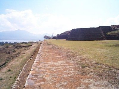 tzintzuntzan picture