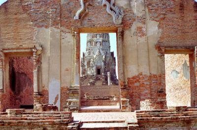 wat ratchaburana tour